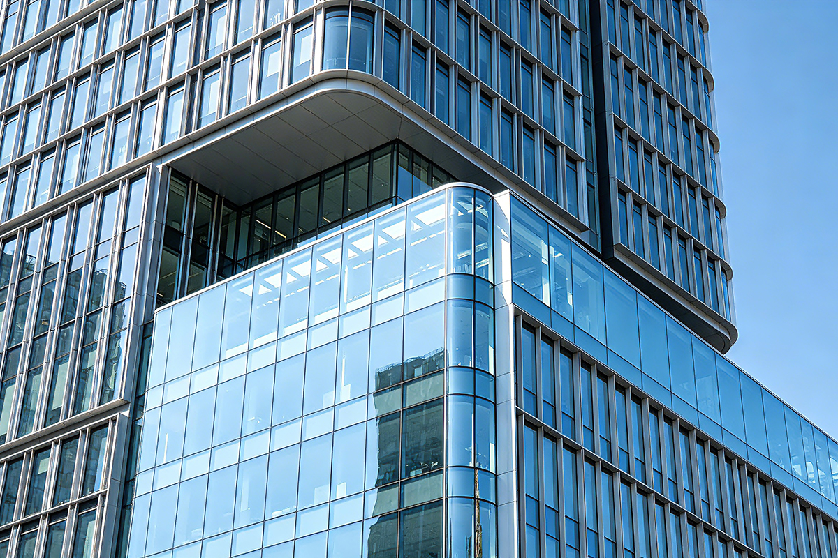 production_hollow_curved_tempered_glass